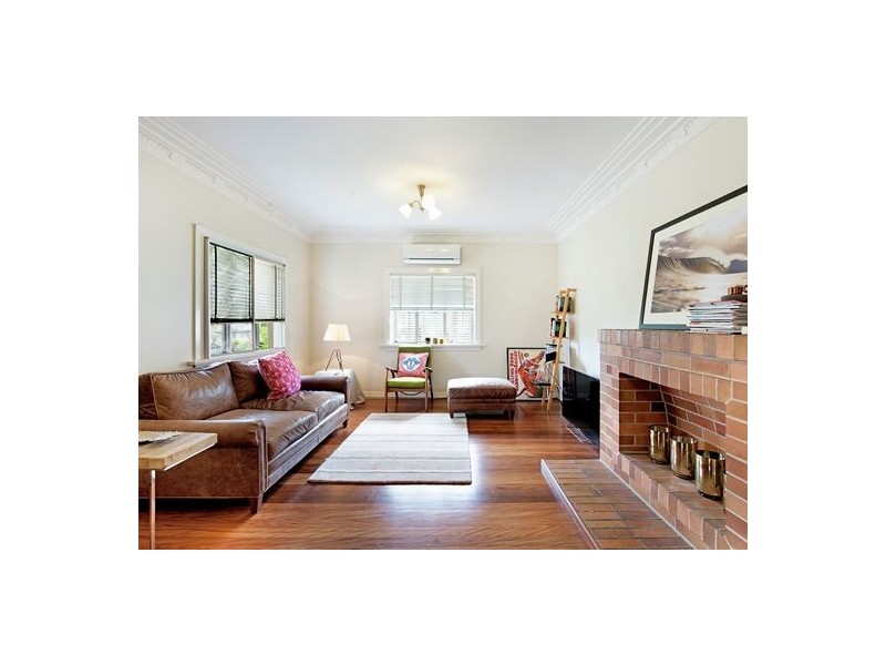 221 Oates Avenue, Holland Park QLD 4121