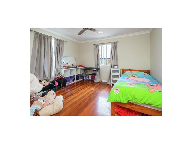 4 Alberon Street, Wishart QLD 4122