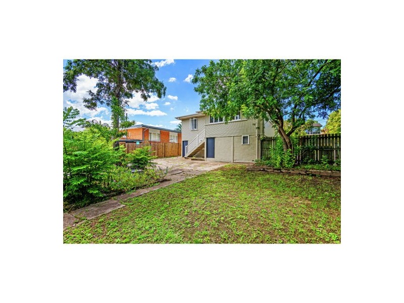 4 Alberon Street, Wishart QLD 4122