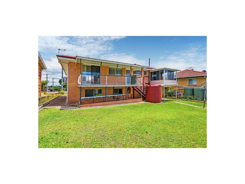 6 Tandanya Street, Mansfield QLD 4122