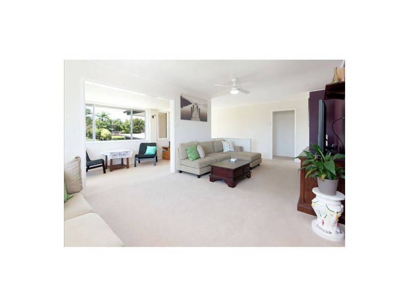 4 Roanoak Street, Manly West QLD 4179