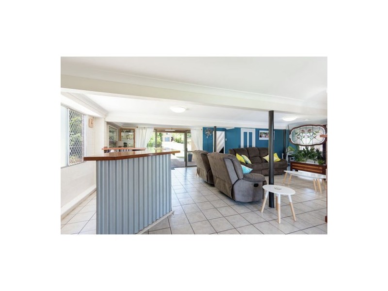 4 Roanoak Street, Manly West QLD 4179