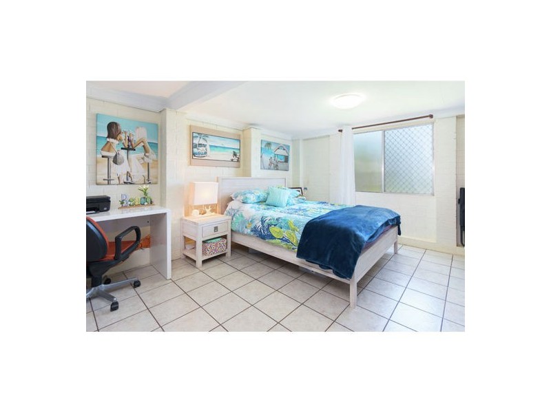 4 Roanoak Street, Manly West QLD 4179