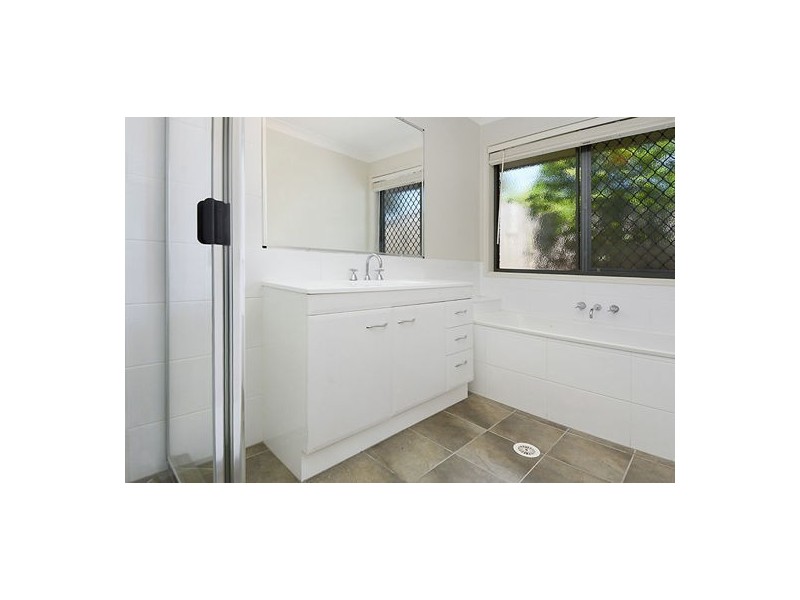 108 Cameron Parade, Wynnum QLD 4178
