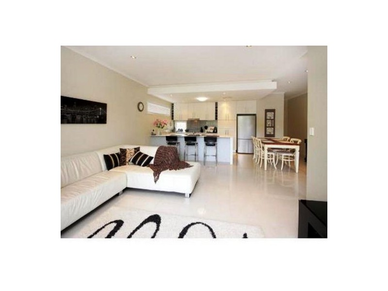 2/61 Anzac Road, Carina Heights QLD 4152