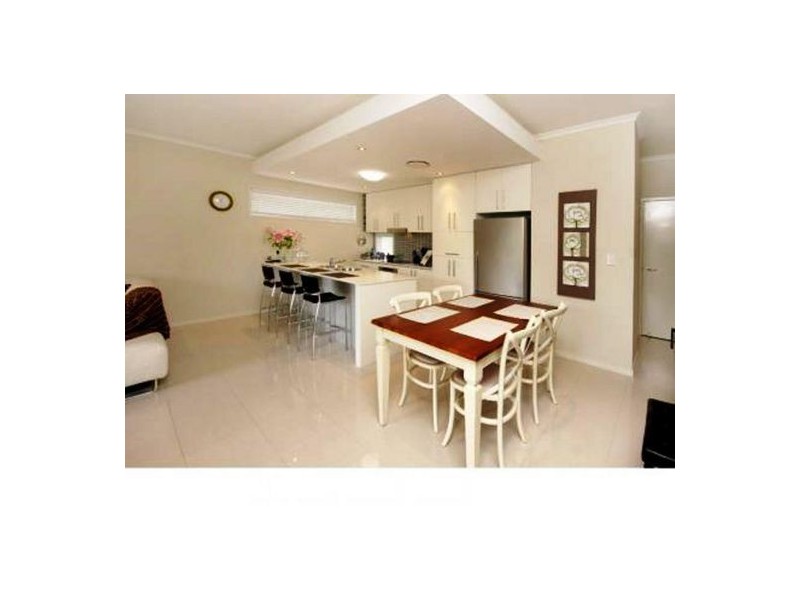 2/61 Anzac Road, Carina Heights QLD 4152