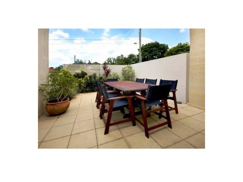 2/61 Anzac Road, Carina Heights QLD 4152