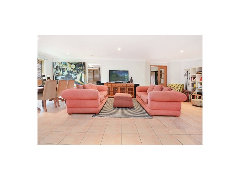 1 Regal Place, Eight Mile Plains QLD 4113