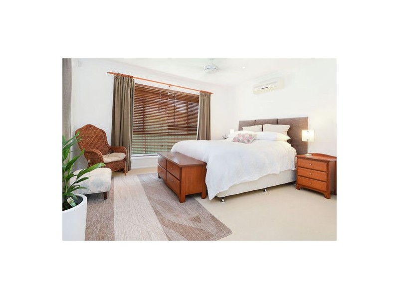 1 Regal Place, Eight Mile Plains QLD 4113