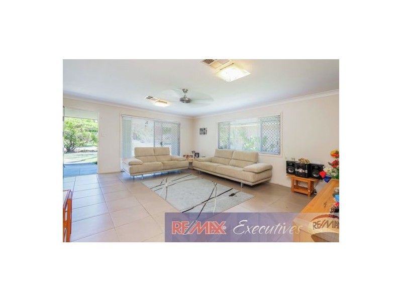 26 Redpath Street, Wishart QLD 4122