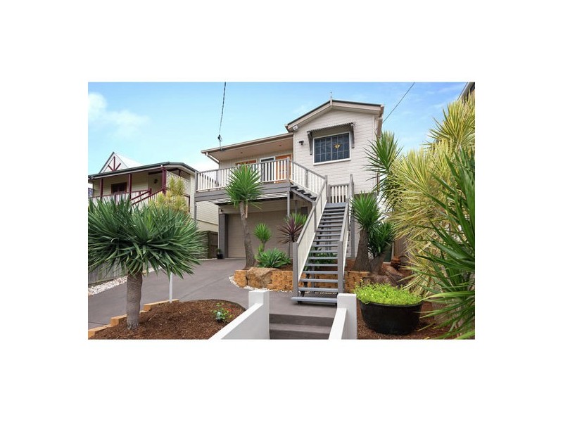 122 Waverley Road, Camp Hill QLD 4152