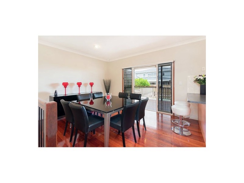 122 Waverley Road, Camp Hill QLD 4152