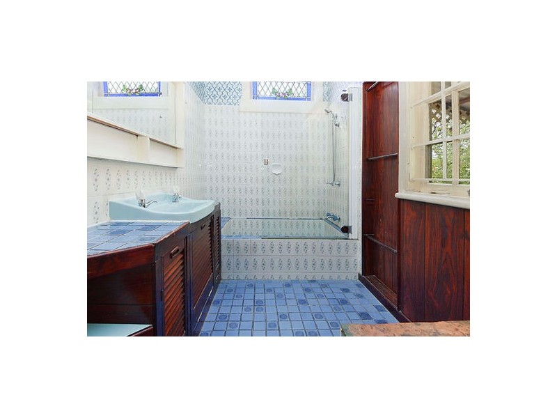 68 Princess Street, Camp Hill QLD 4152