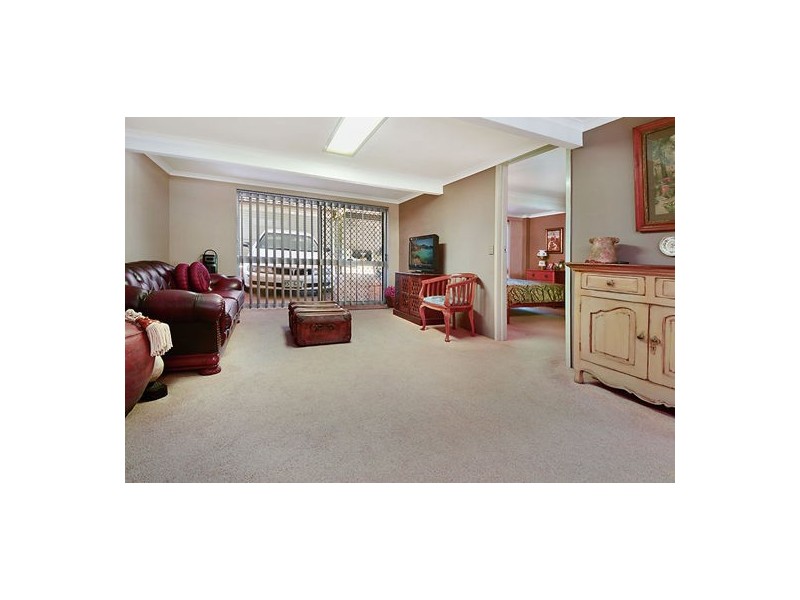 52 Dirkala Street, Mansfield QLD 4122