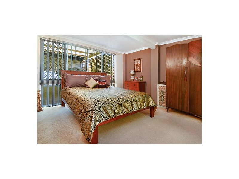 52 Dirkala Street, Mansfield QLD 4122