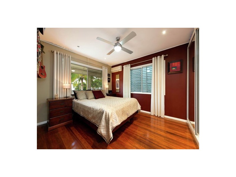 18 Gray Street, Carina QLD 4152