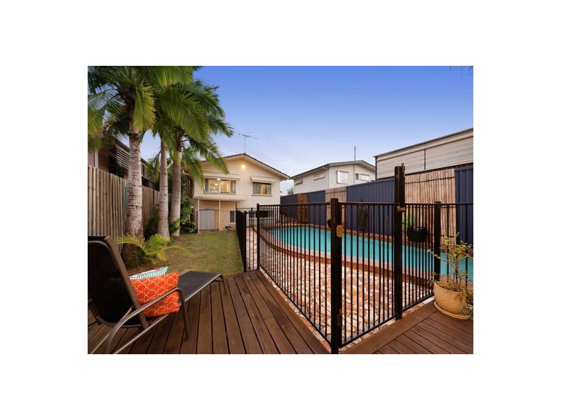18 Gray Street, Carina QLD 4152