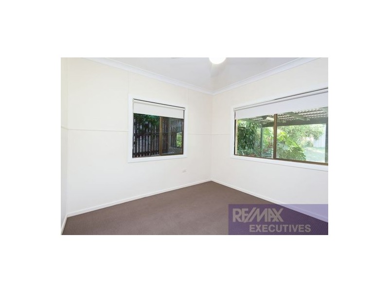 131 Harold Street, Holland Park QLD 4121