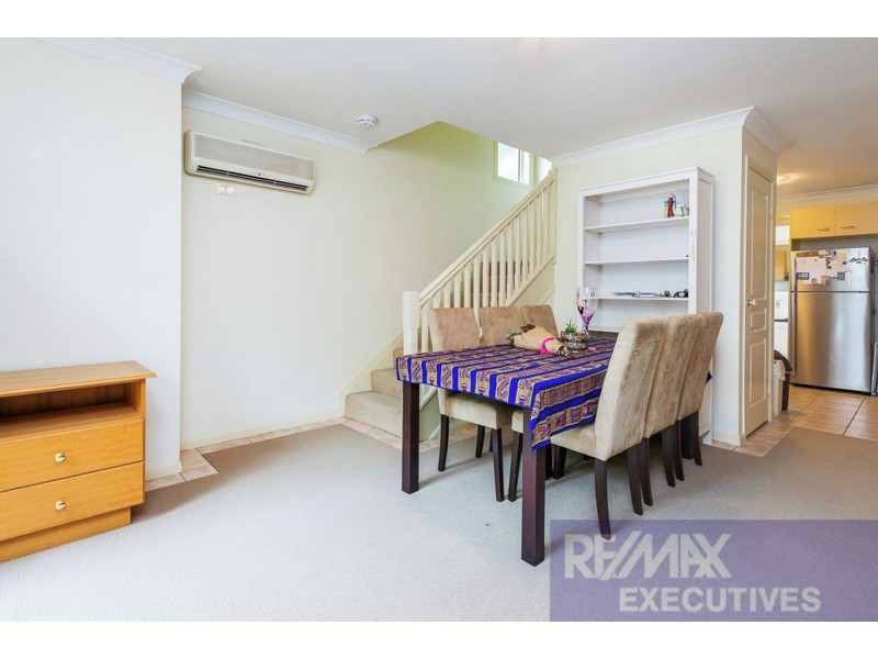 1/18 Baron Street, Greenslopes QLD 4120