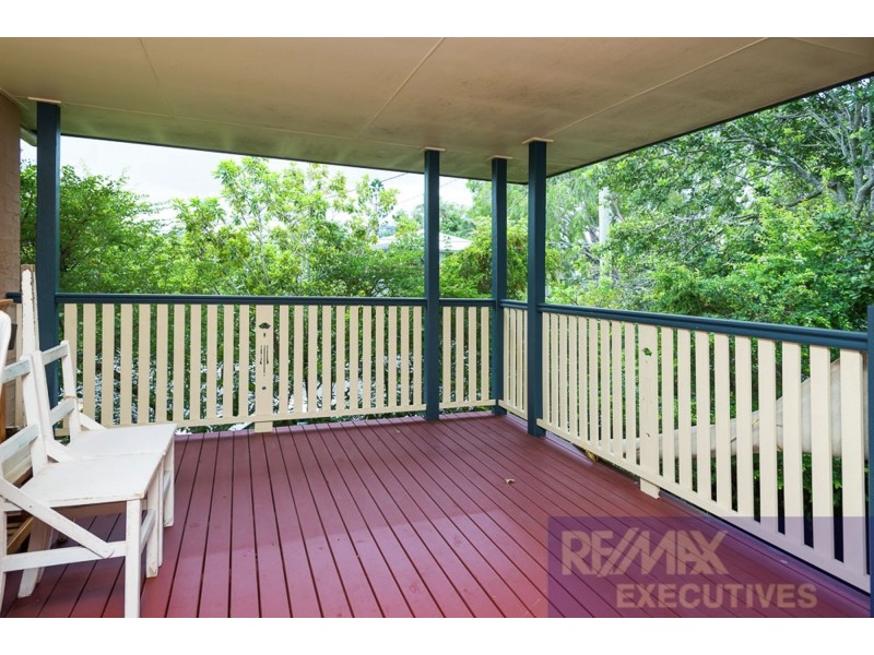 1/18 Baron Street, Greenslopes QLD 4120
