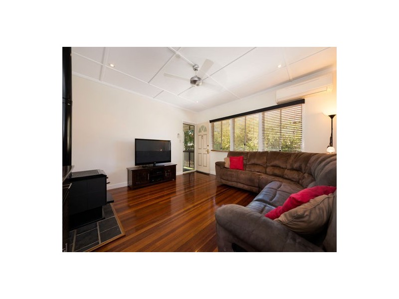 16 Hartland Street, Manly West QLD 4179