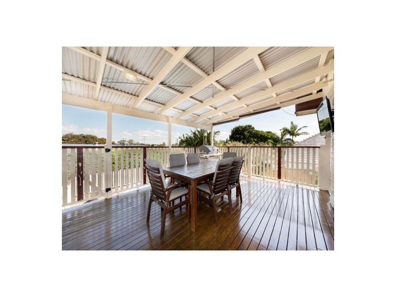 16 Hartland Street, Manly West QLD 4179
