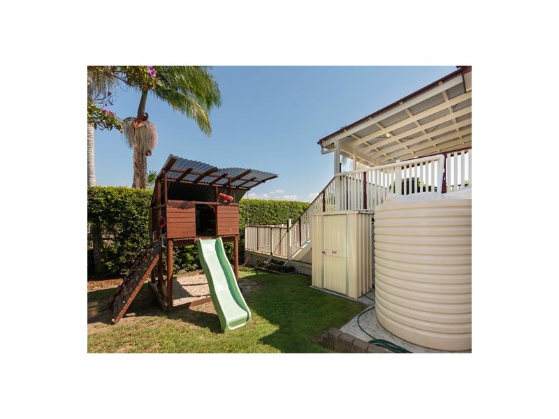 16 Hartland Street, Manly West QLD 4179