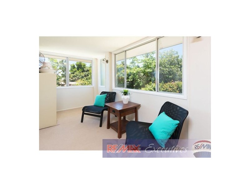 4 Roanoake Street, Manly West QLD 4179