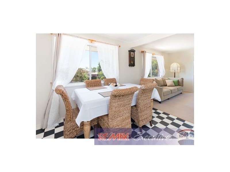 4 Roanoake Street, Manly West QLD 4179