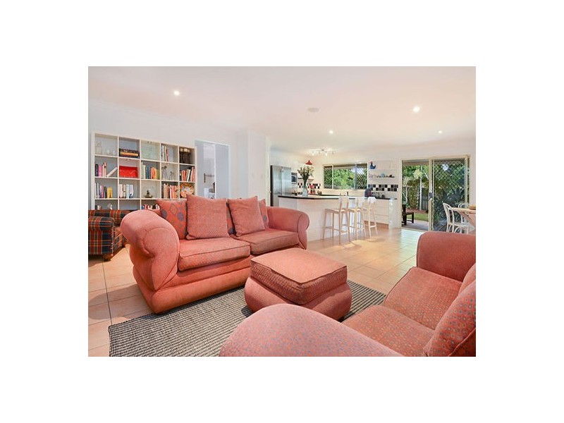 1 Regal Place, Eight Mile Plains QLD 4113