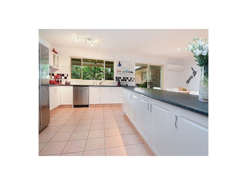 1 Regal Place, Eight Mile Plains QLD 4113