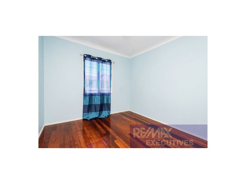 102 Marshall Road, Holland Park QLD 4121