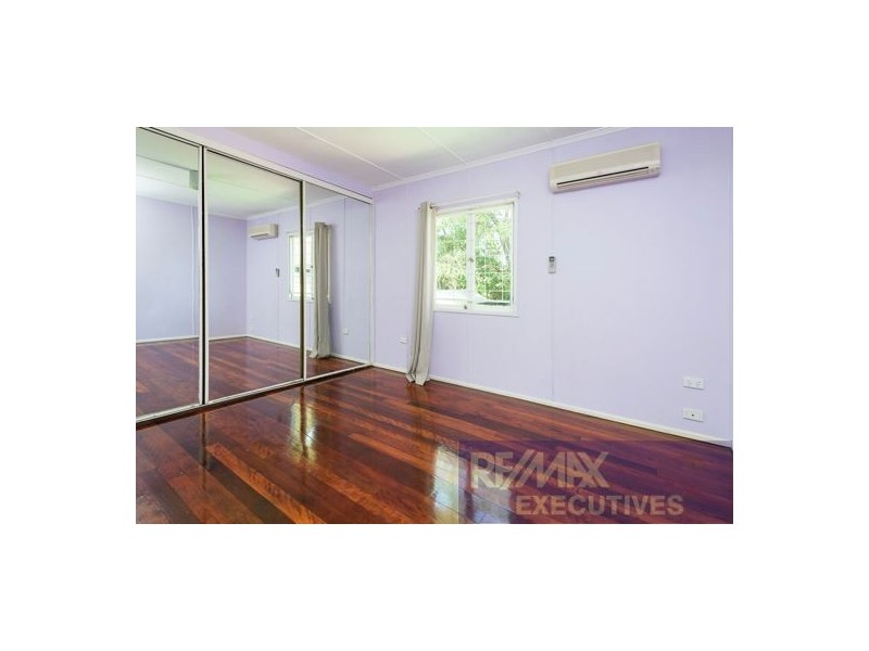 102 Marshall Road, Holland Park QLD 4121
