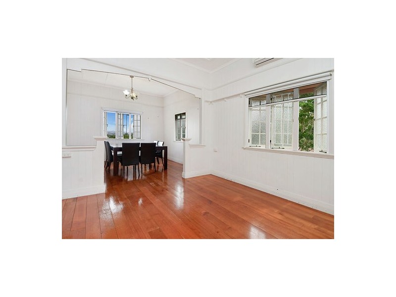 47 Brinawa St, Camp Hill QLD 4152