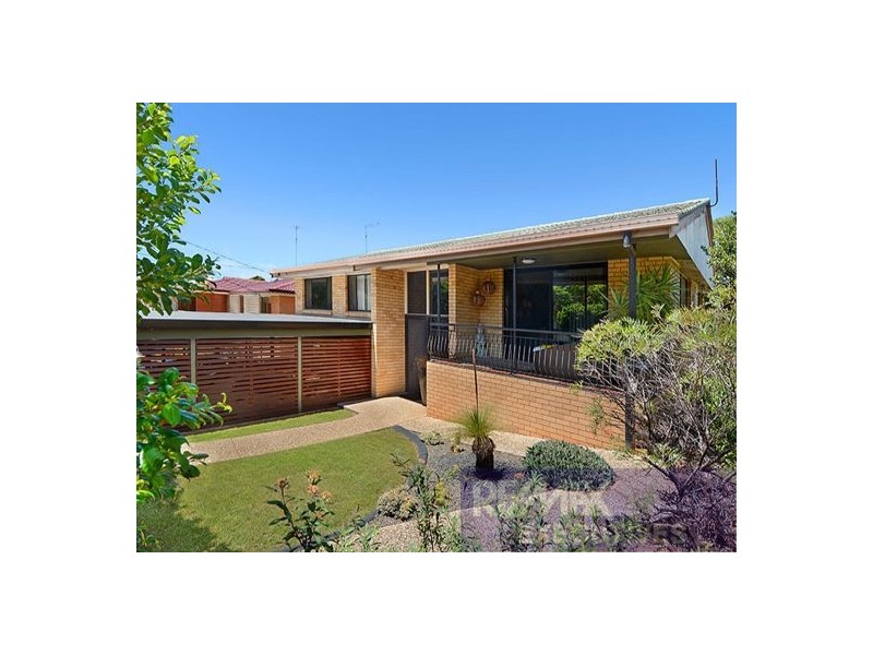 52 Dirkala Street, Mansfield QLD 4122