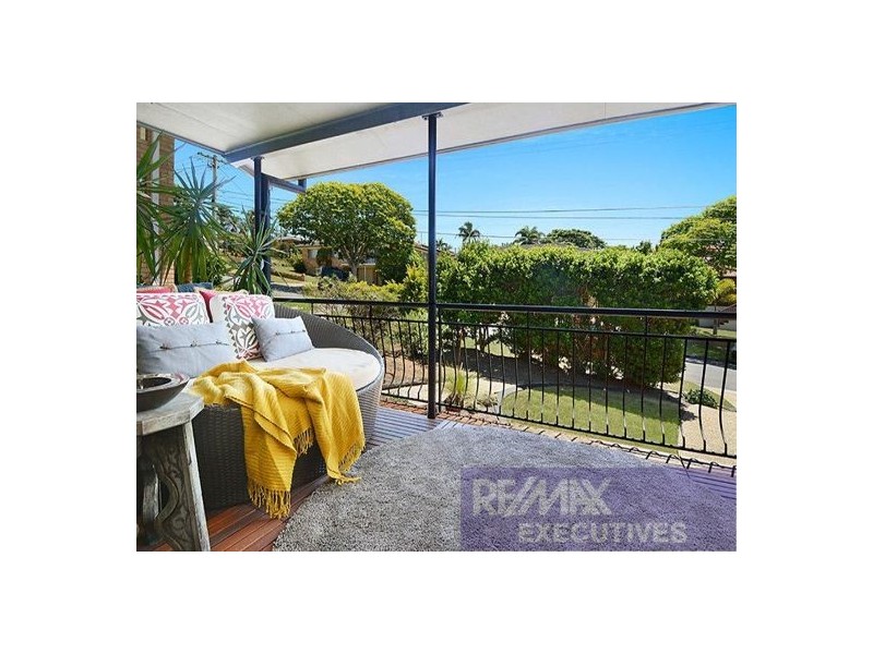 52 Dirkala Street, Mansfield QLD 4122
