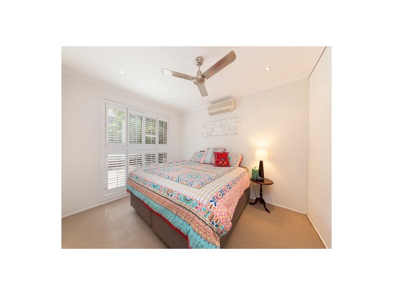 79 Bedivere Street, Carindale QLD 4152