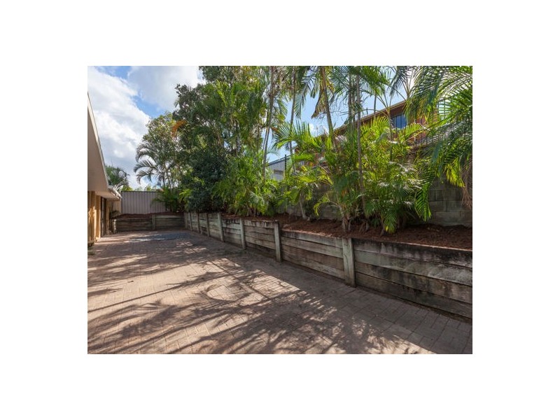 79 Bedivere Street, Carindale QLD 4152