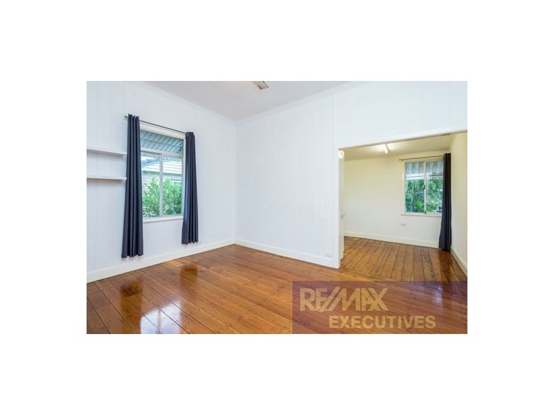 59 Turner Avenue, Fairfield QLD 4103