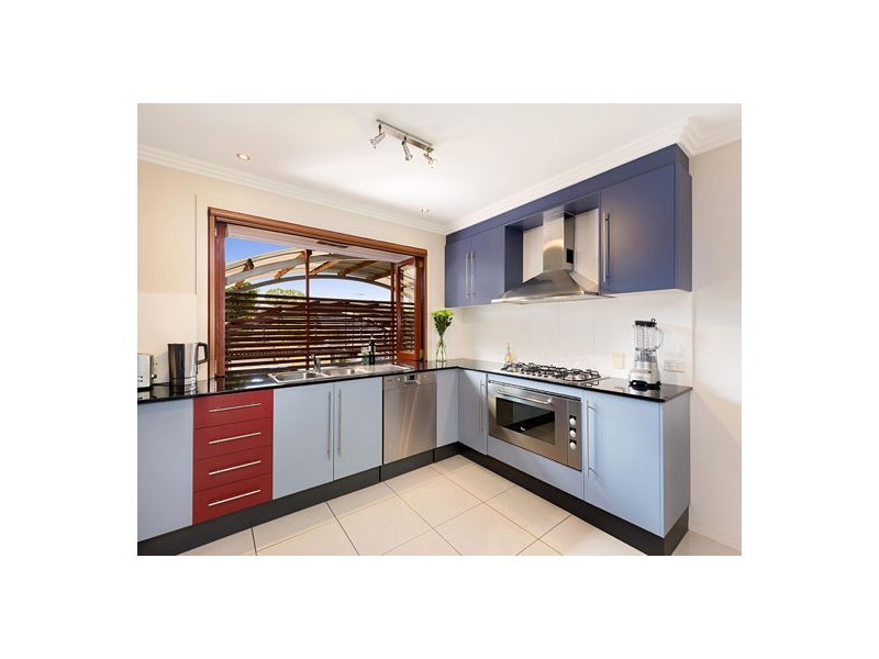 16 McCracken Street, Wishart QLD 4122