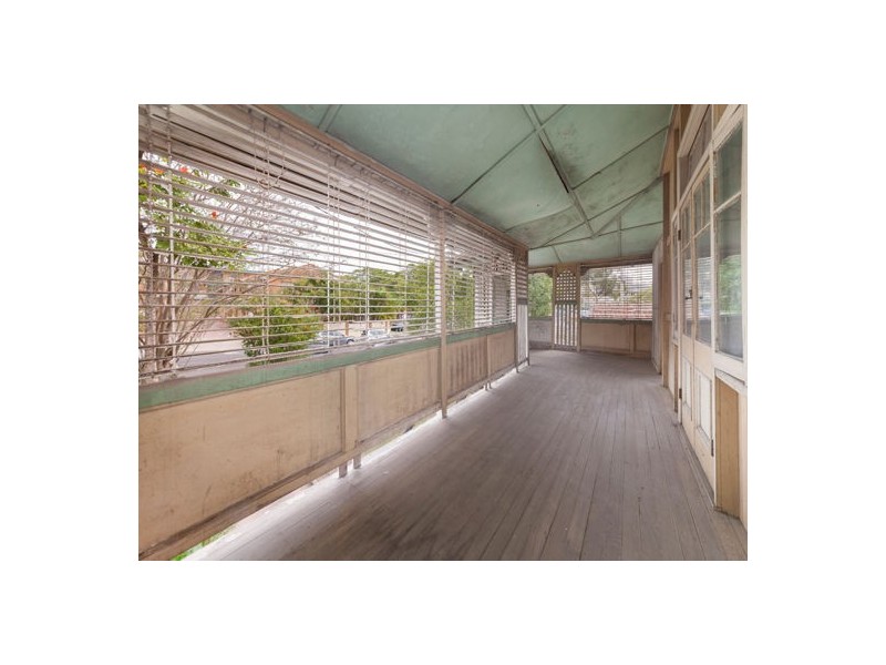 4 Beet Street, Coorparoo QLD 4151