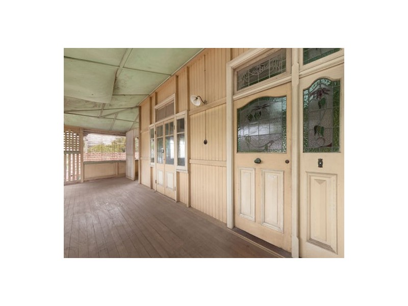 4 Beet Street, Coorparoo QLD 4151