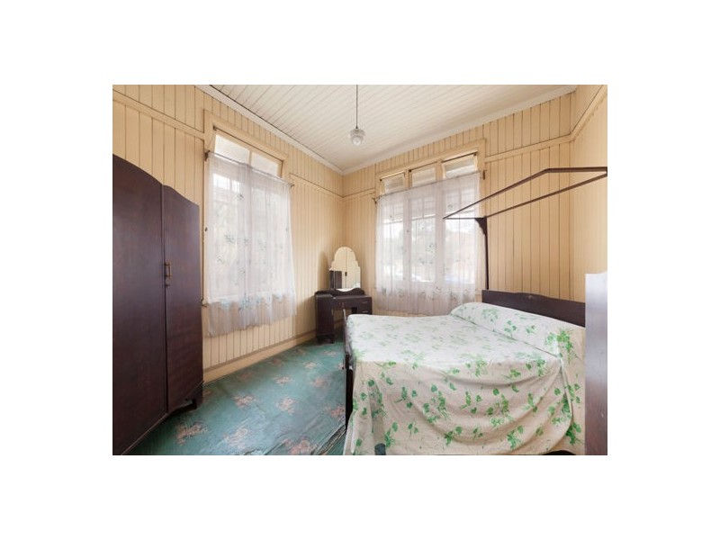 4 Beet Street, Coorparoo QLD 4151