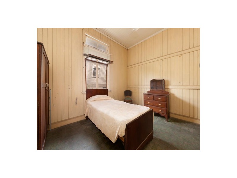 4 Beet Street, Coorparoo QLD 4151