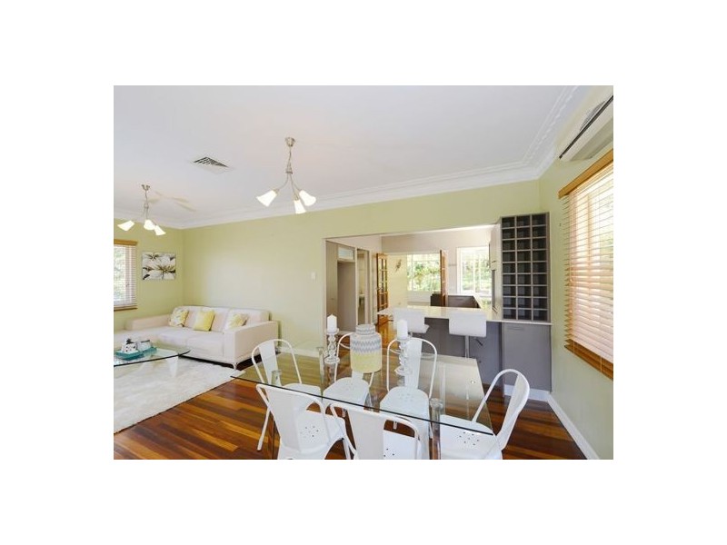 17 Gotha Street, Camp Hill QLD 4152