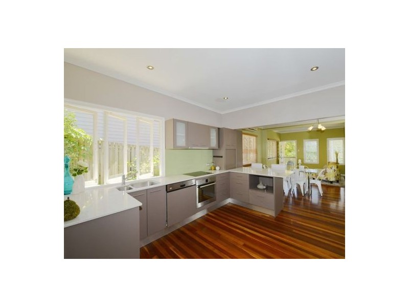 17 Gotha Street, Camp Hill QLD 4152