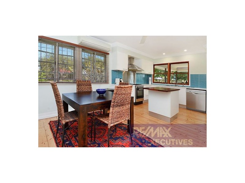 2 Canterbury Street, Mount Gravatt East QLD 4122