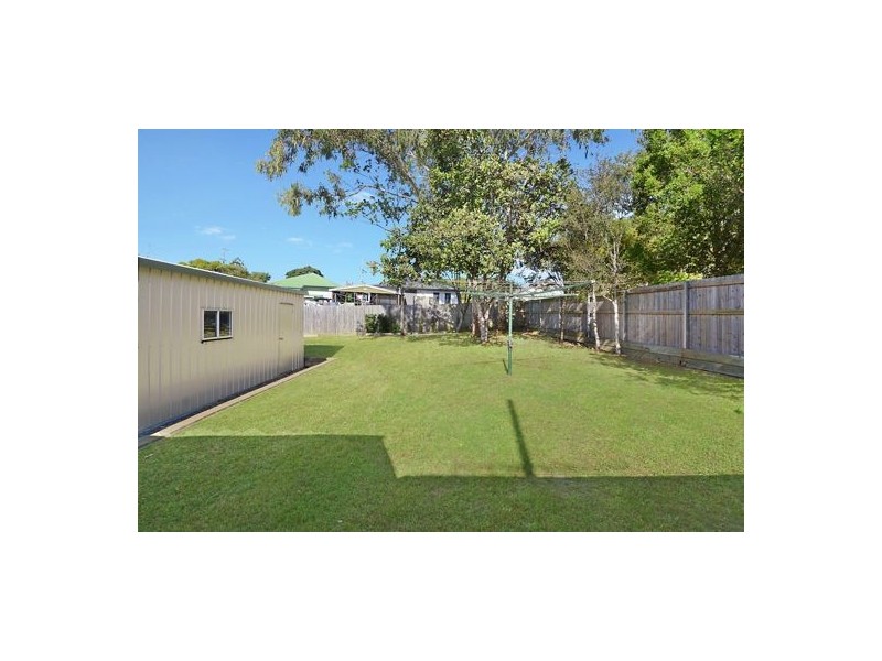 63 Sapphire Street, Holland Park QLD 4121