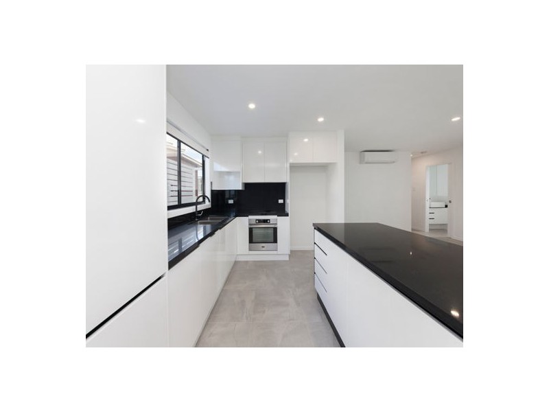 2/43 Orana Street, Carina QLD 4152