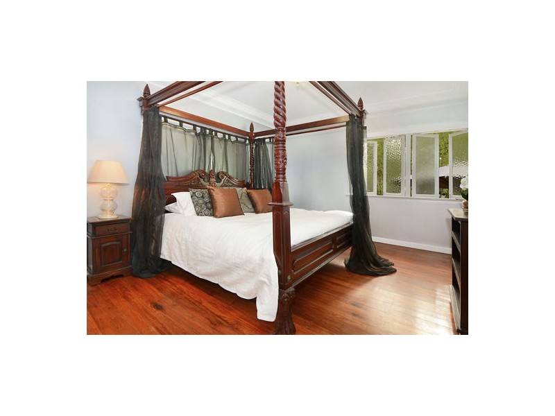 11 Cosker Street, Annerley QLD 4103